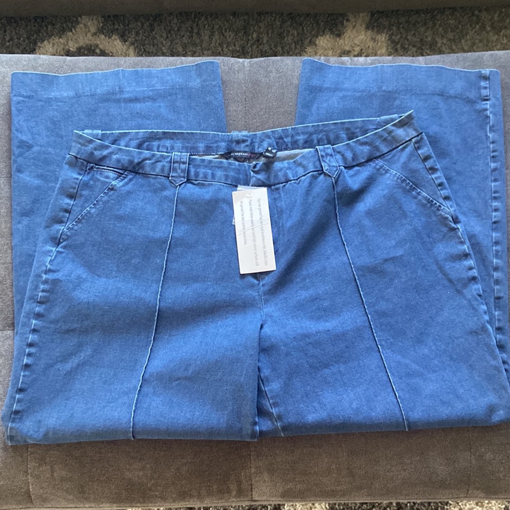 Isaac Mizrahi True Denim Wide Leg Jeans - Picture 5 of 8